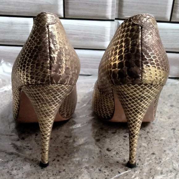 Vintage 1980's Genuine Snakeskin Pump Heel - Picture 4 of 8